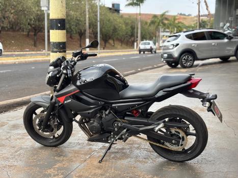 YAMAHA XJ6 600 N, Foto 4