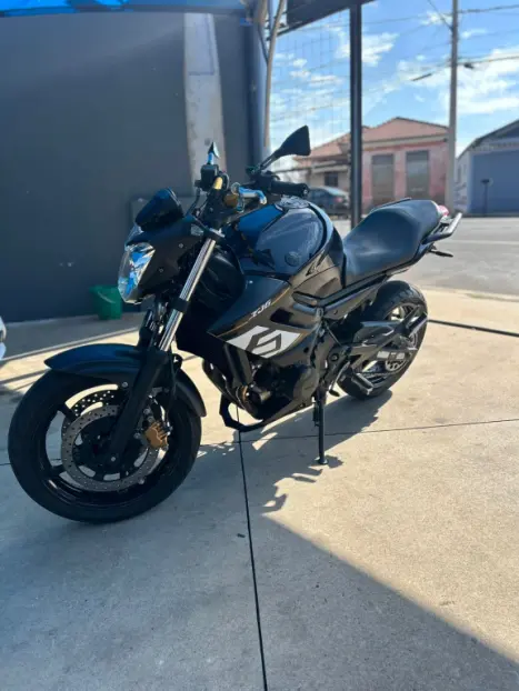 YAMAHA XJ6 600 SP, Foto 3