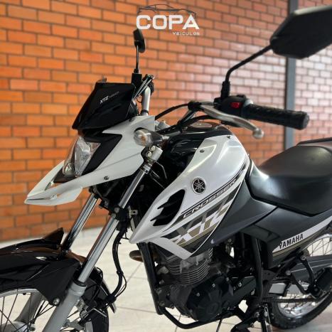 YAMAHA XTZ 150 Crosser S, Foto 2