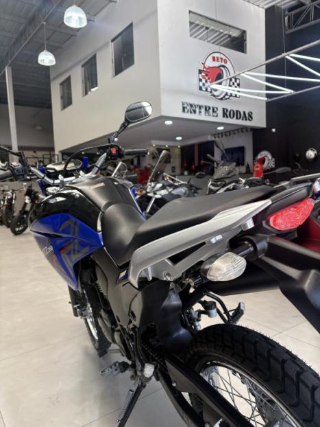 YAMAHA XTZ 250 LANDER, Foto 3
