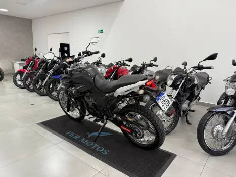 YAMAHA XTZ 250 LANDER, Foto 5