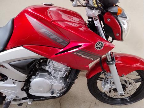 YAMAHA YS Fazer 250 , Foto 3