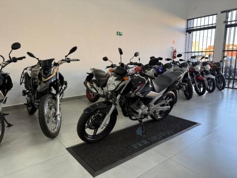 YAMAHA YS Fazer 250 , Foto 3