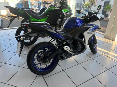 YAMAHA YZF R3 300 , Foto 6