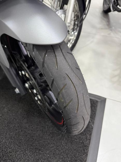 YAMAHA YZF R3 320 ABS, Foto 10