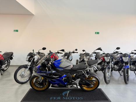 YAMAHA YZF R6 600 , Foto 2
