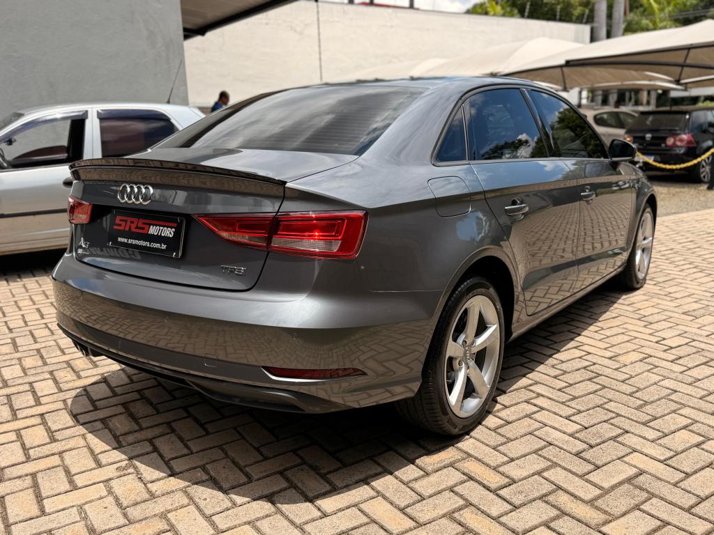 AUDI A3 Sedan - Foto