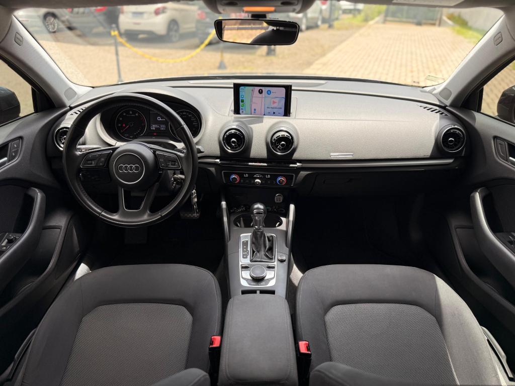 AUDI A3 Sedan - Foto