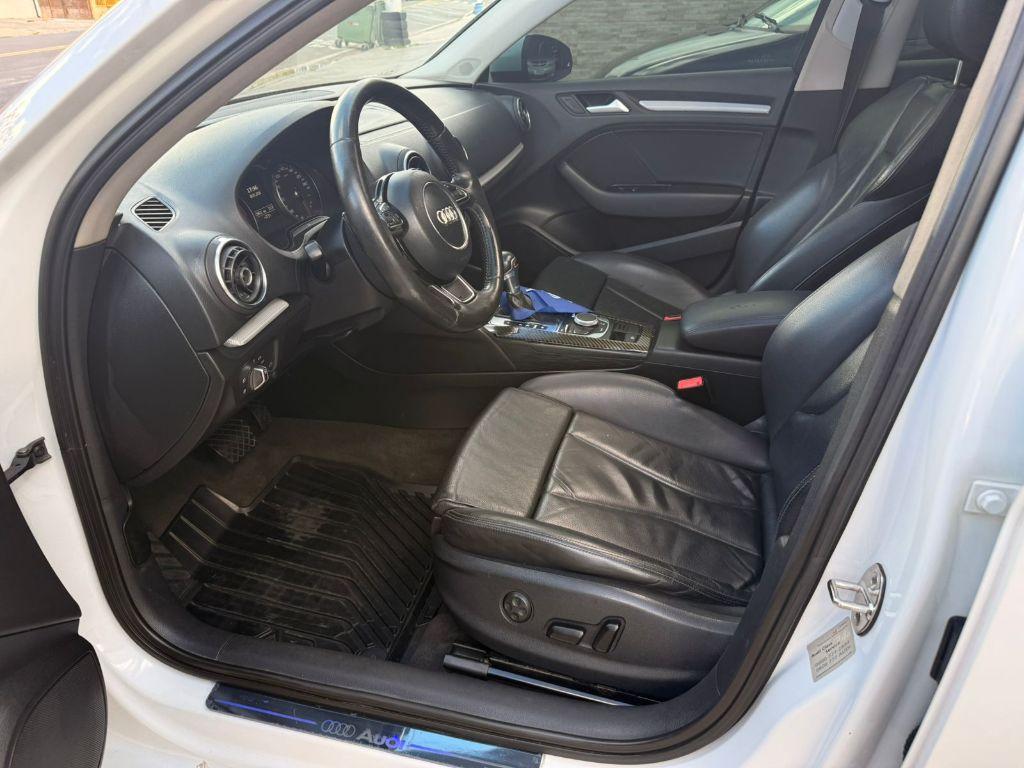 AUDI A3 Sedan - Foto