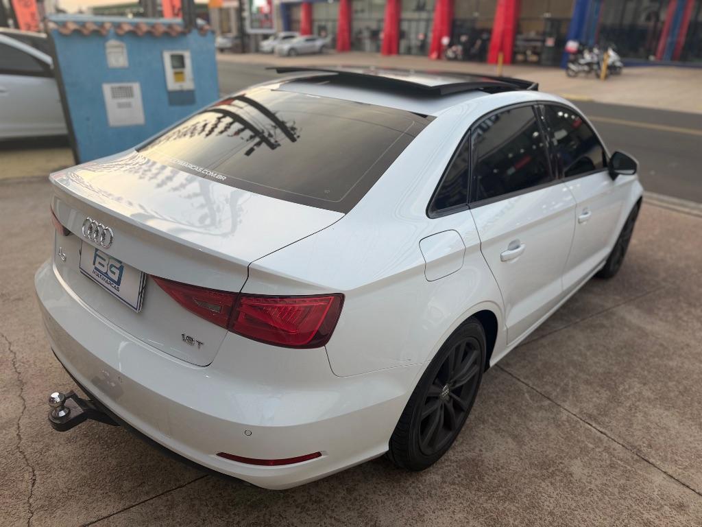 AUDI A3 Sedan - Foto