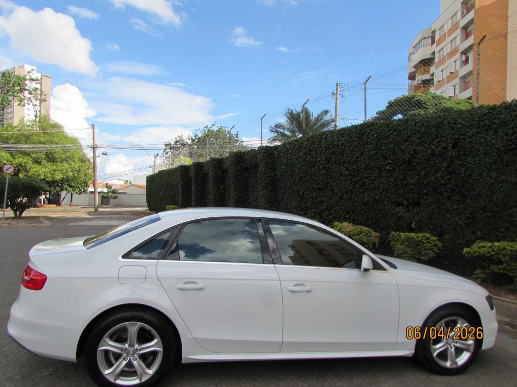 AUDI A4 - Foto
