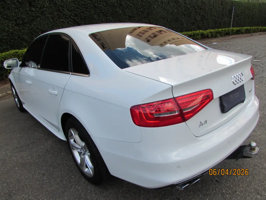 AUDI A4 - Foto