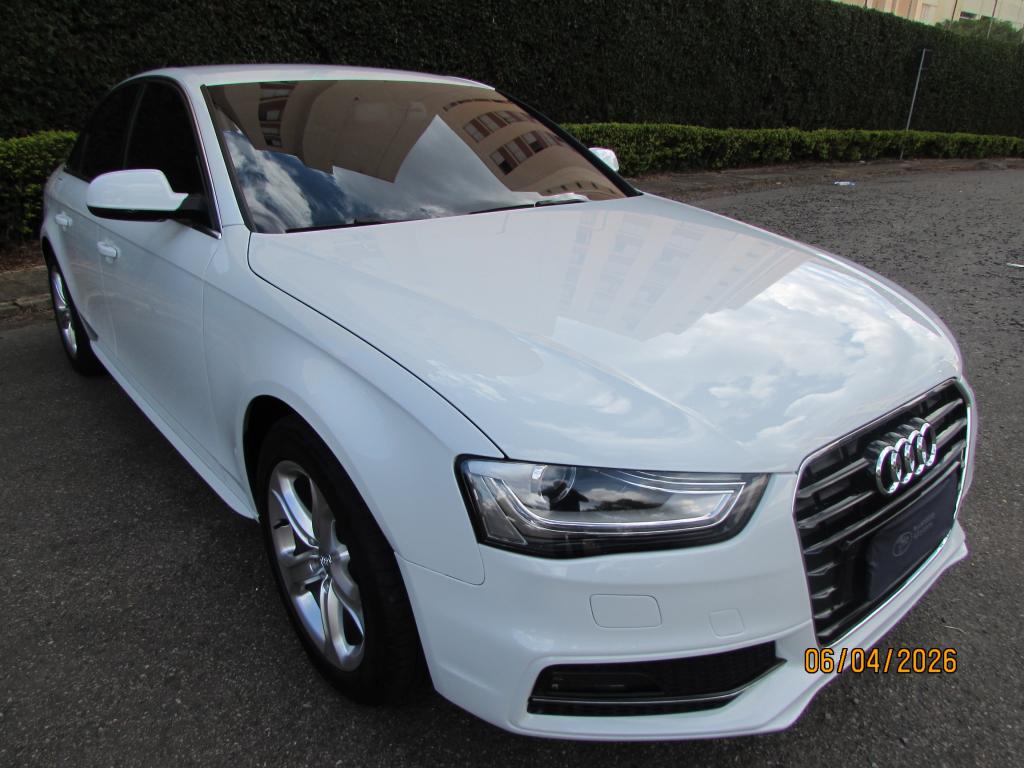AUDI A4 - Foto
