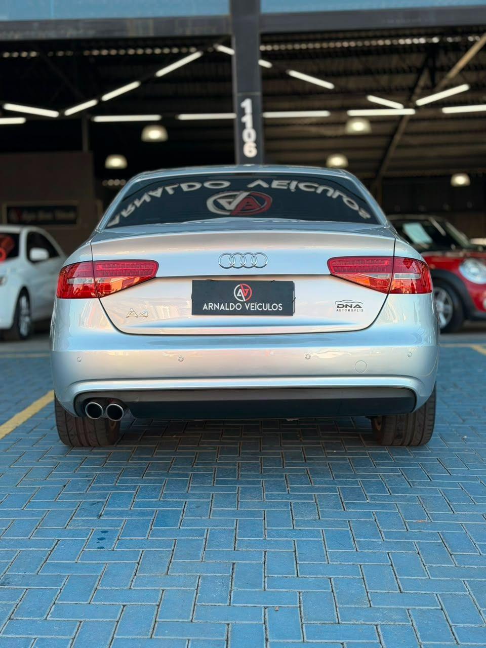 AUDI A4 - Foto