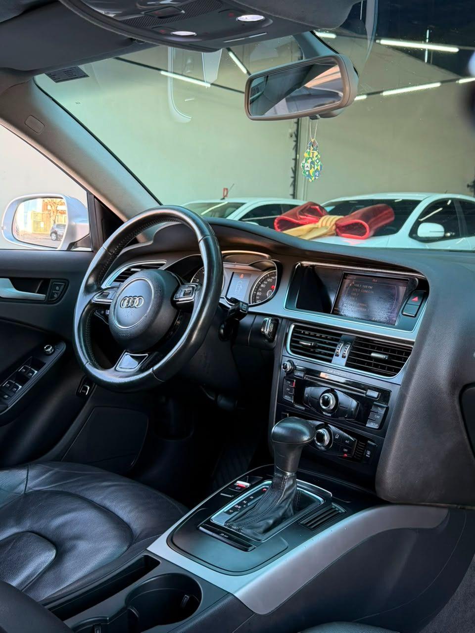 AUDI A4 - Foto