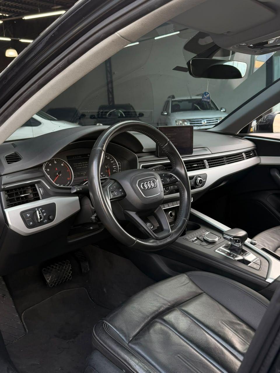 AUDI A4 - Foto