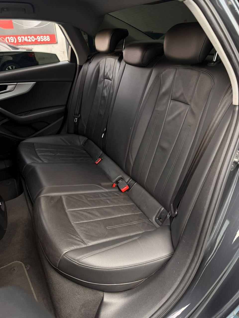 AUDI A4 - Foto