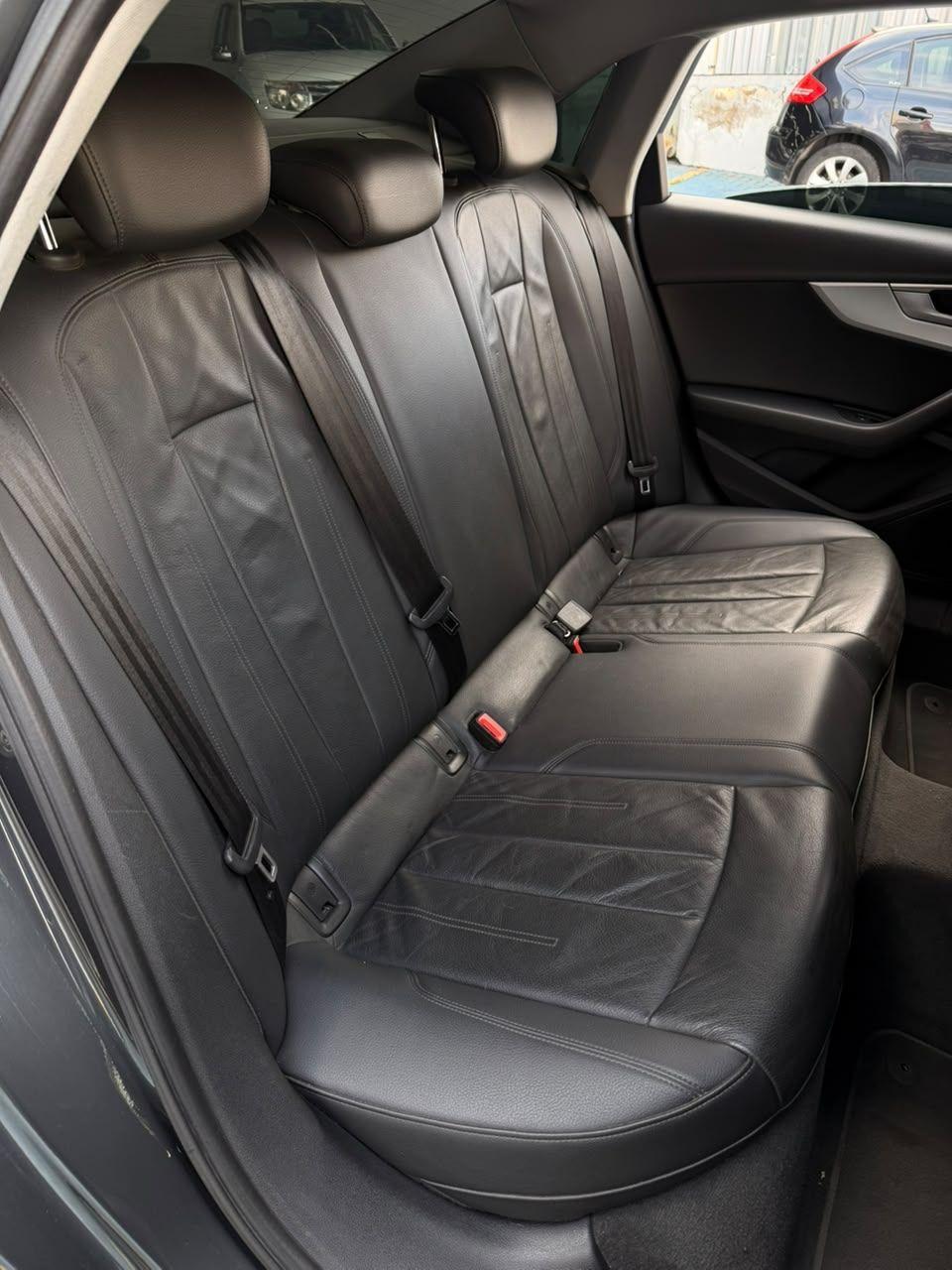 AUDI A4 - Foto