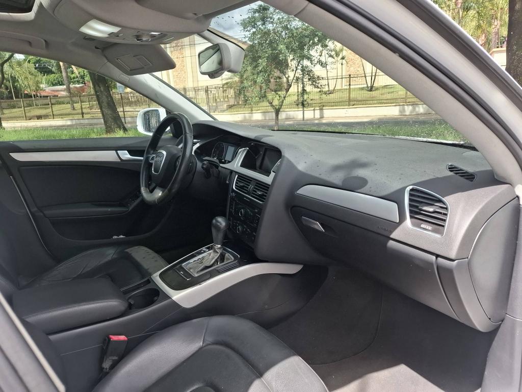 AUDI A4 Avant - Foto