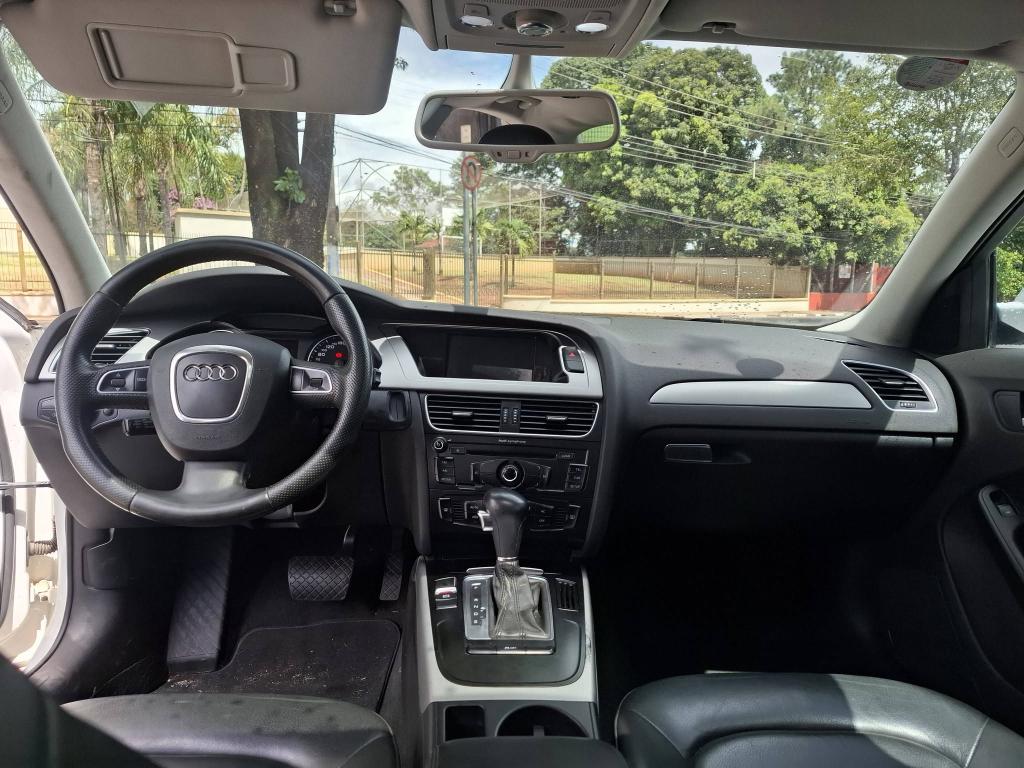 AUDI A4 Avant - Foto