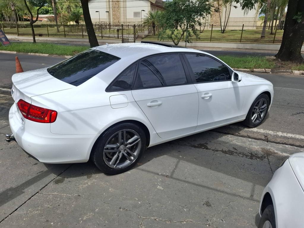 AUDI A4 Avant - Foto