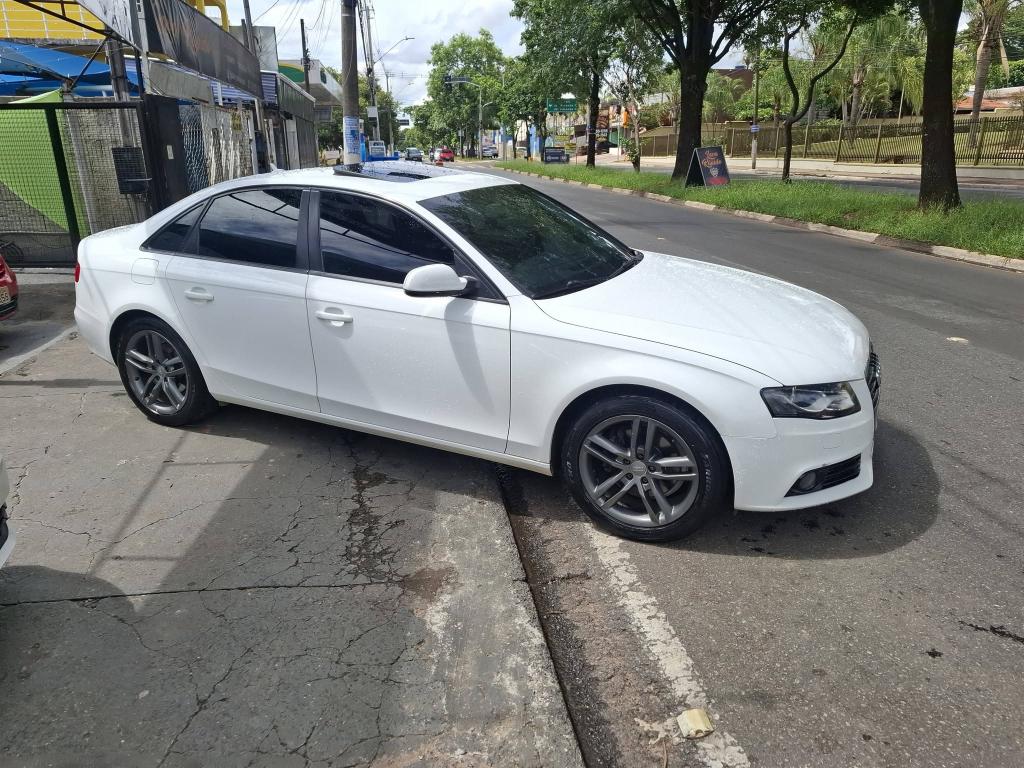 AUDI A4 Avant - Foto