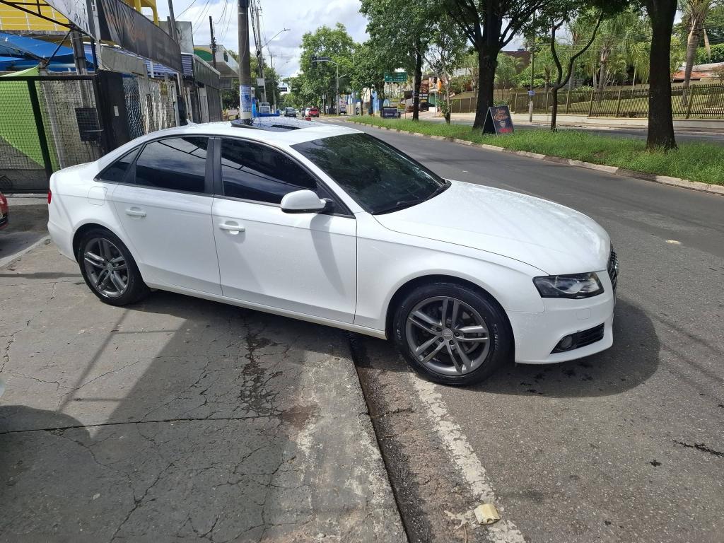 AUDI A4 Avant - Foto