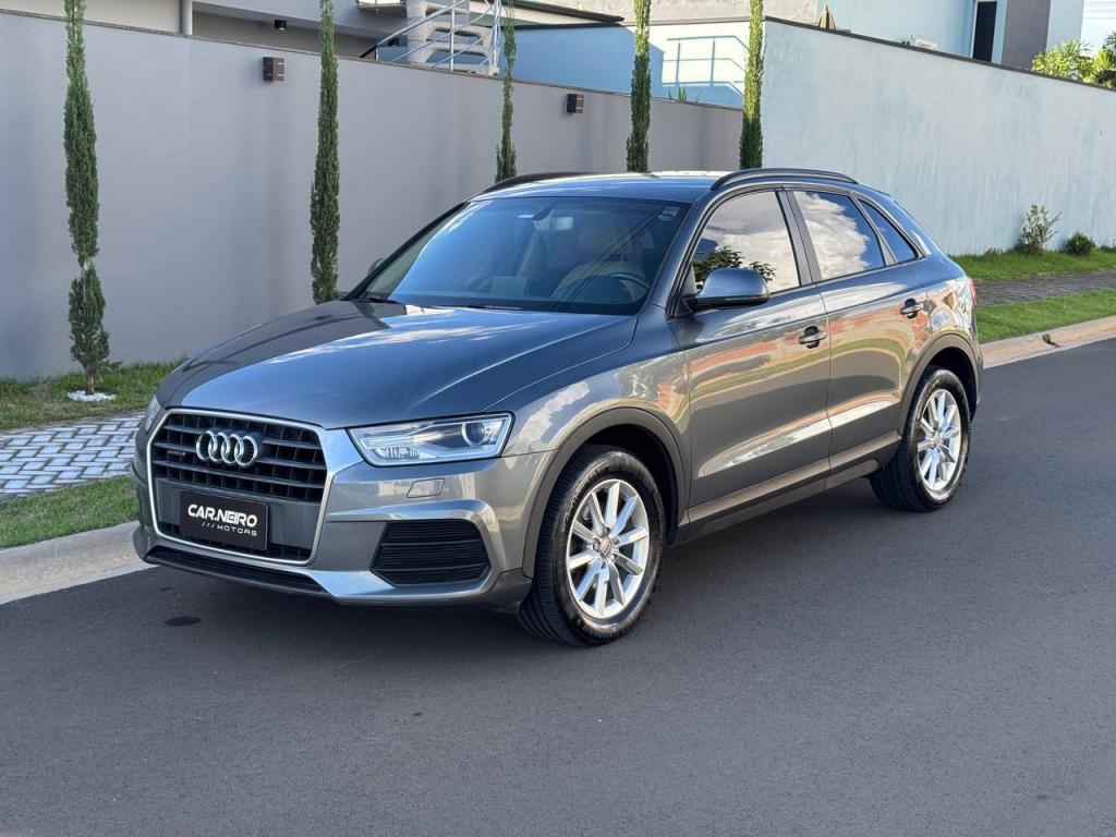 AUDI Q3 - Foto