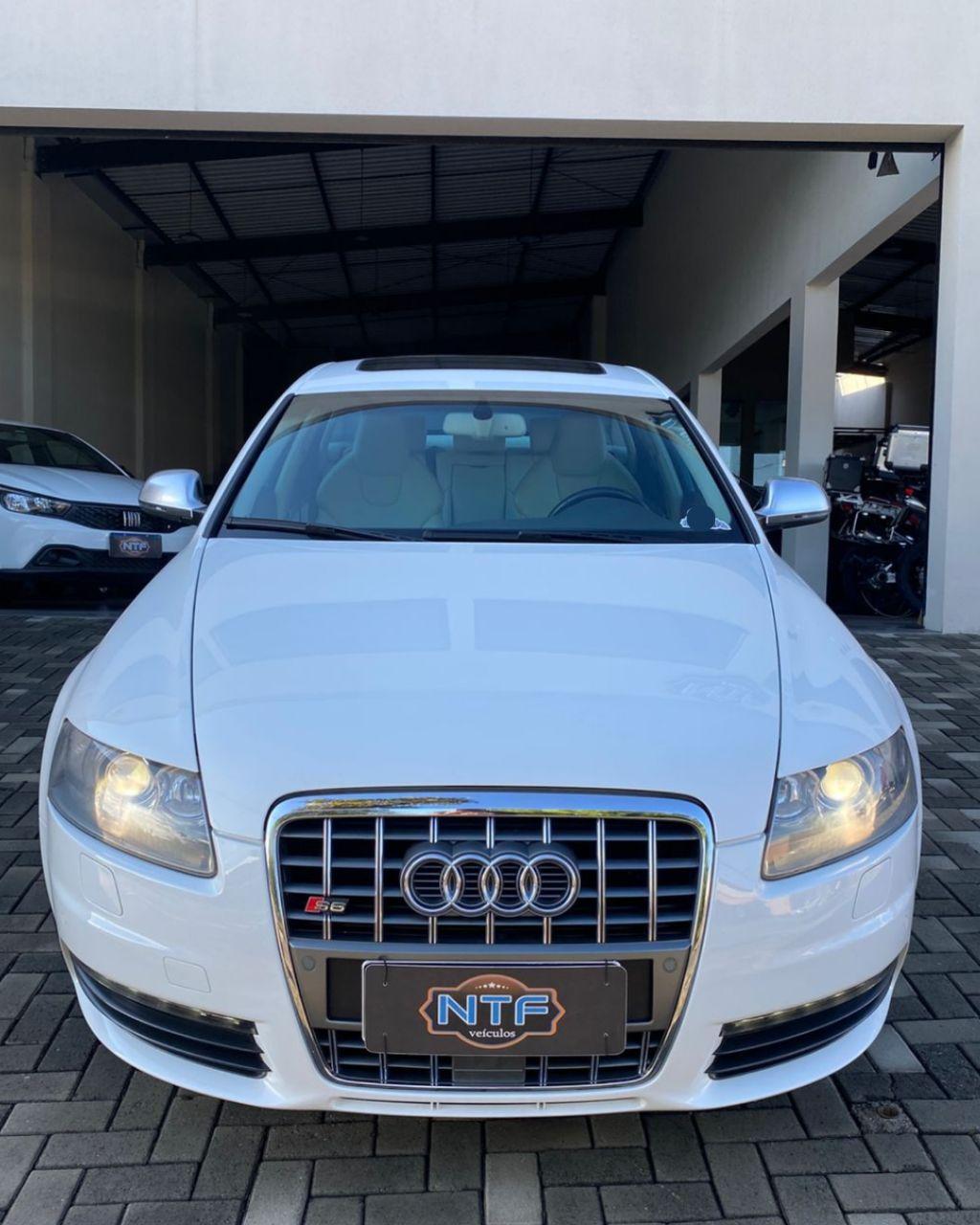 AUDI S6 - Foto