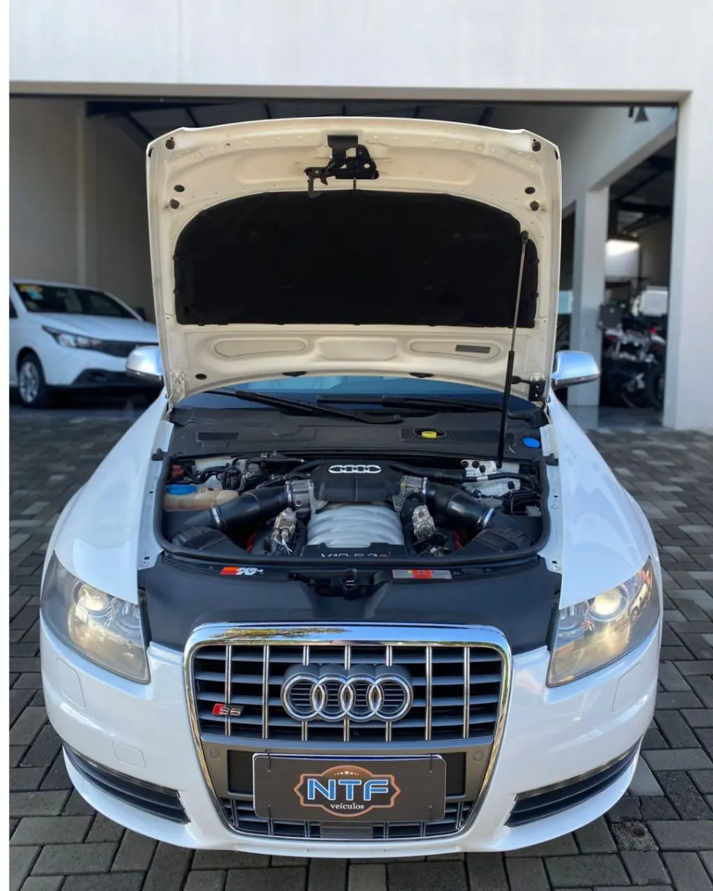 AUDI S6 - Foto