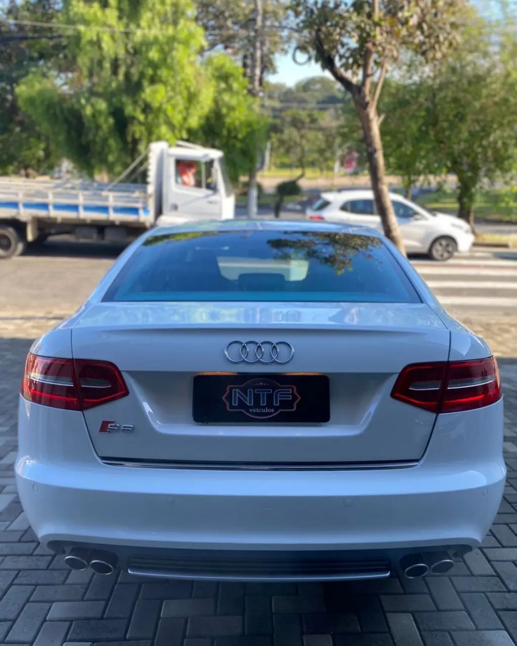 AUDI S6 - Foto