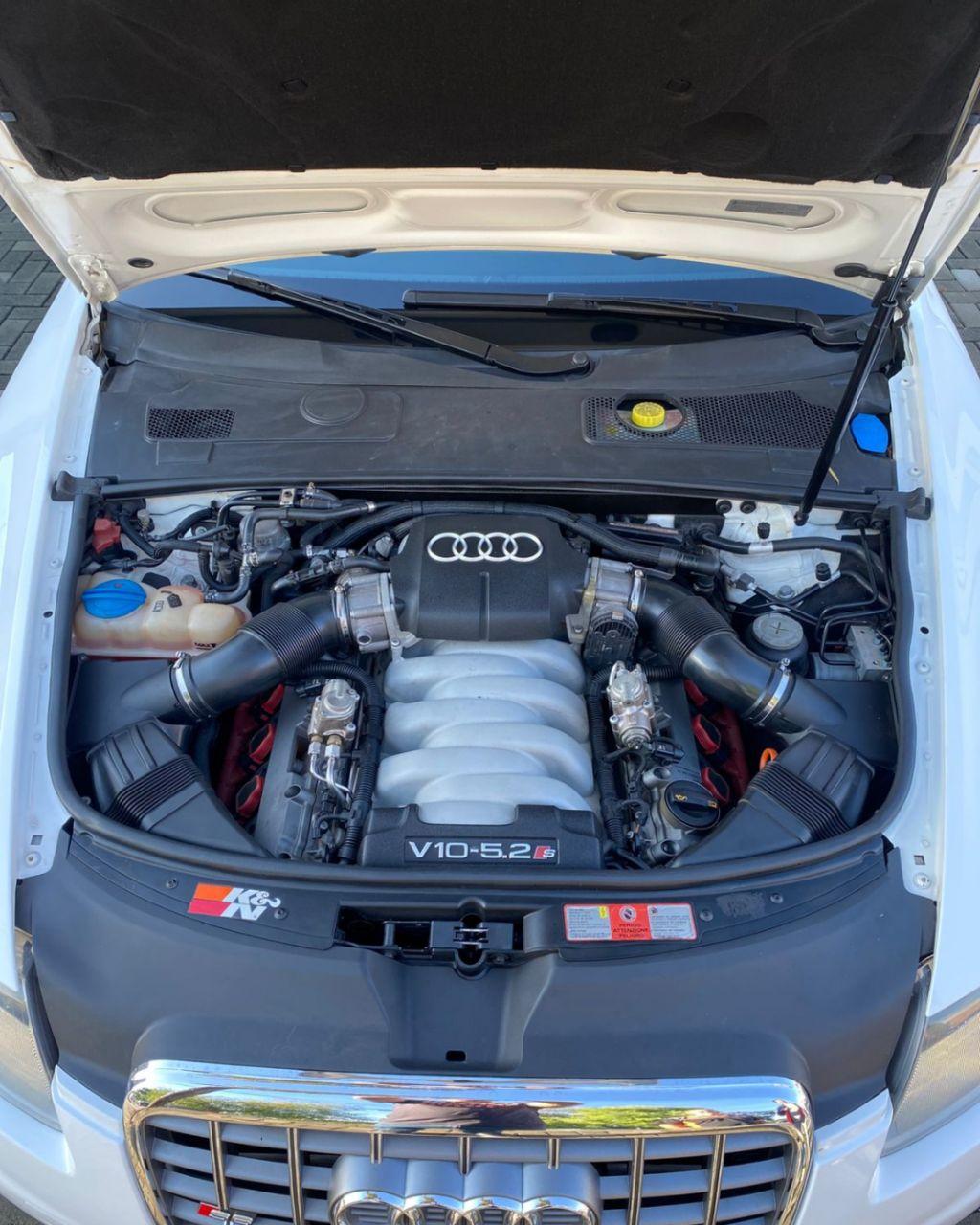 AUDI S6 - Foto