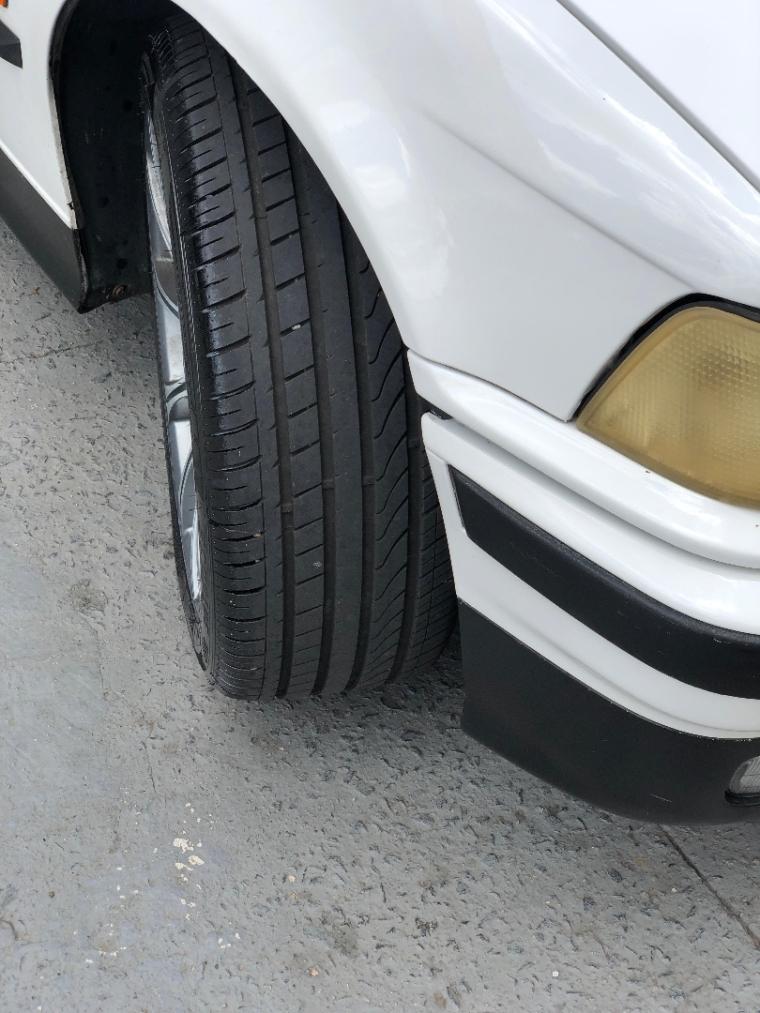 BMW 318TI - Foto