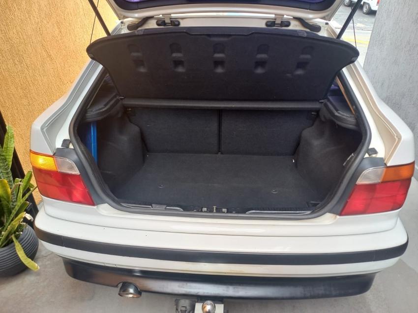 BMW 318TI - Foto