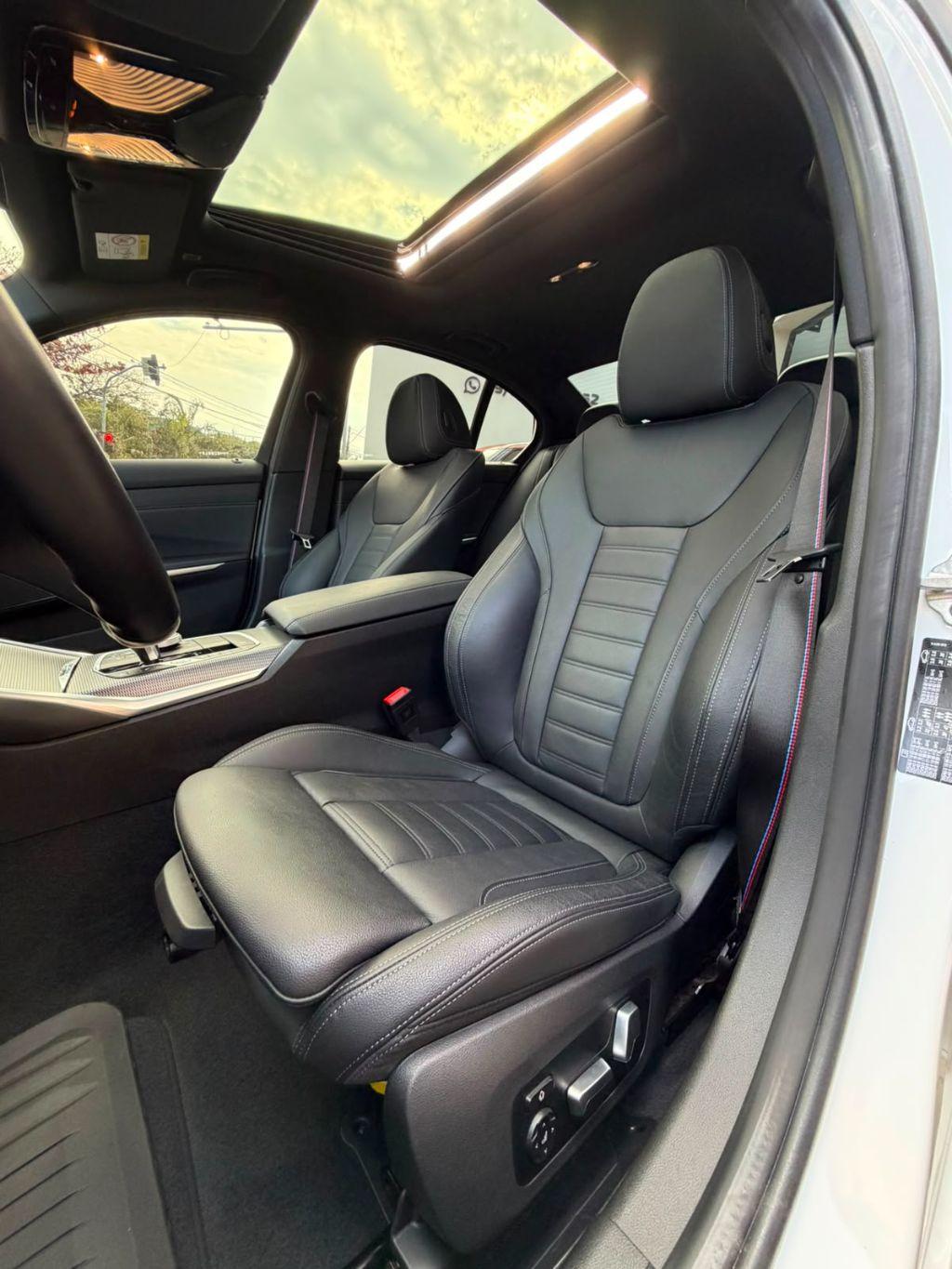 BMW 320I - Foto