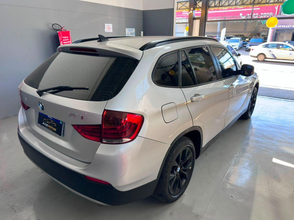 BMW X1 - Foto