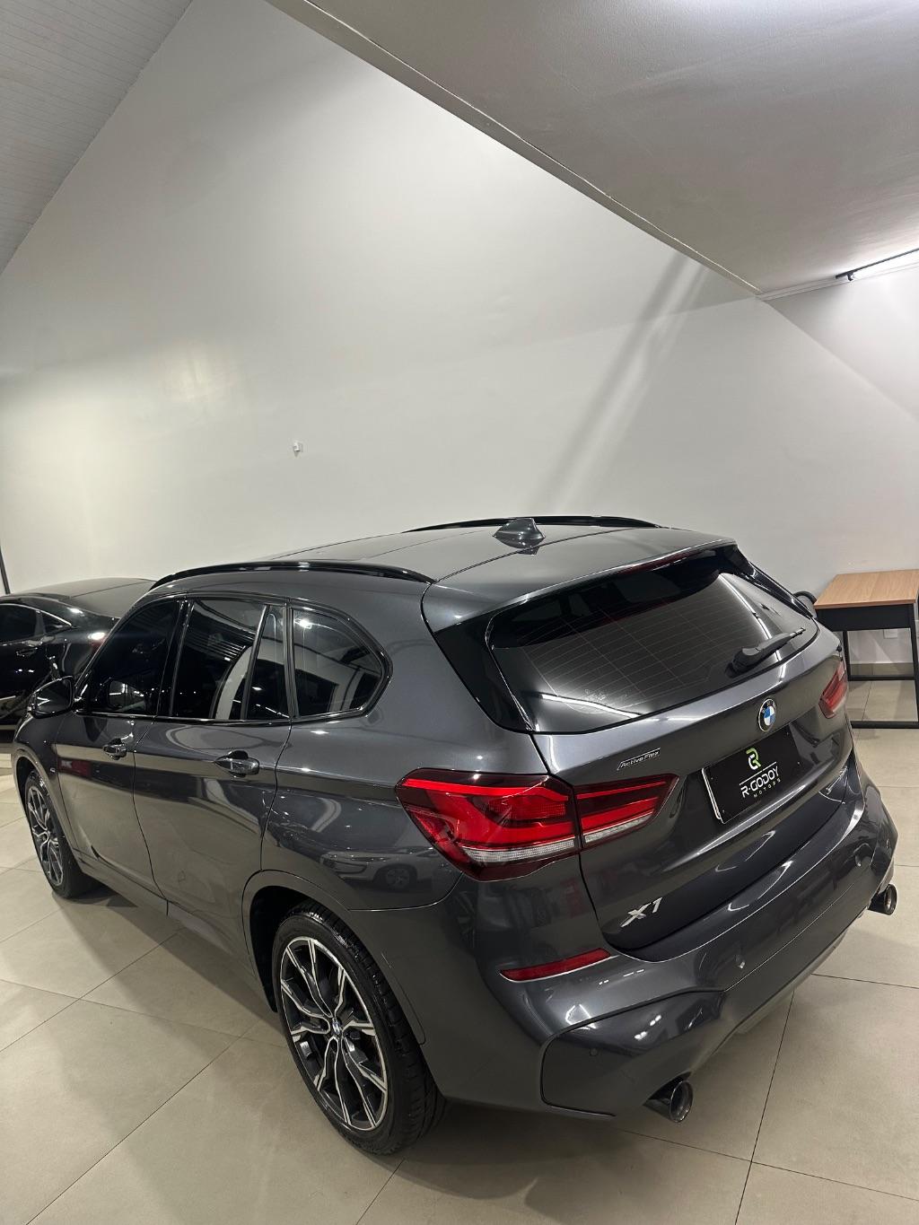 BMW X1 - Foto
