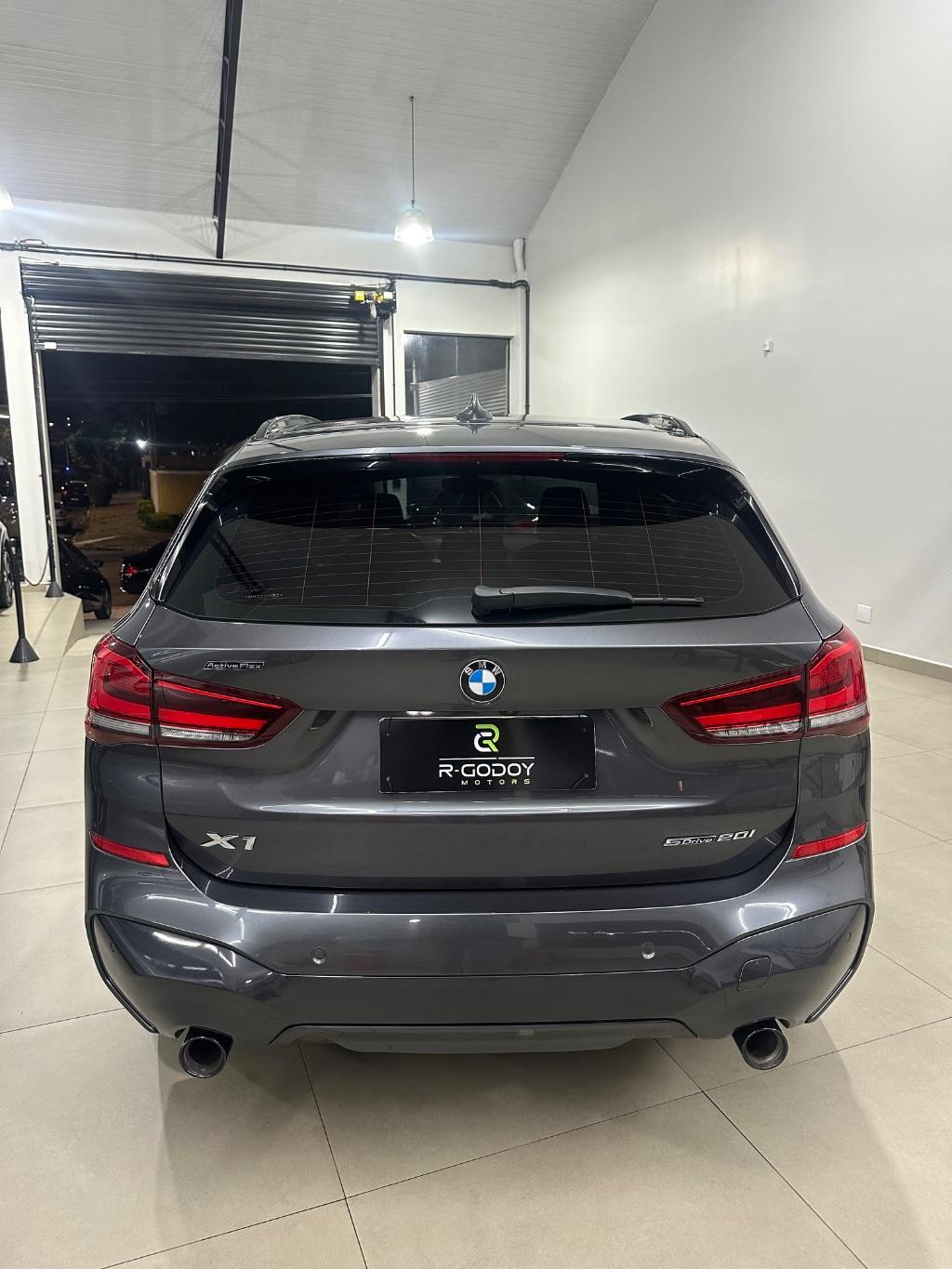 BMW X1 - Foto