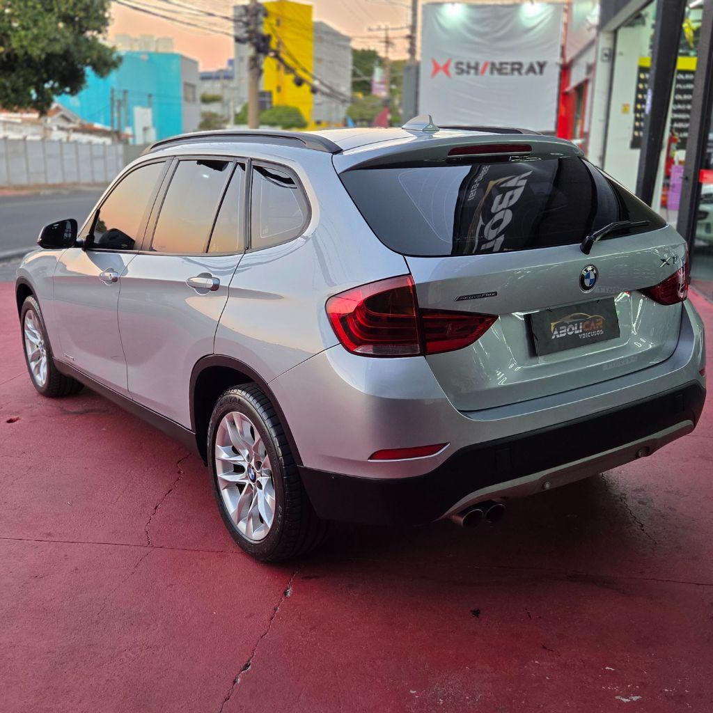 BMW X1 - Foto