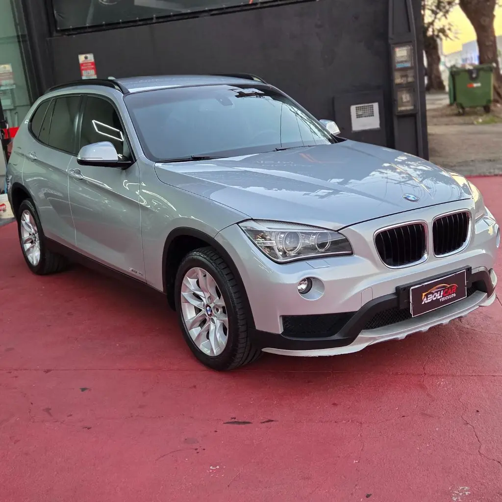 BMW X1 - Foto