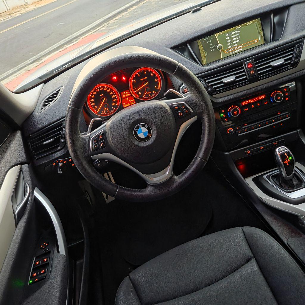 BMW X1 - Foto