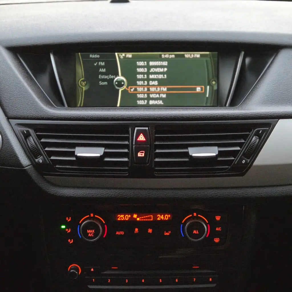 BMW X1 - Foto