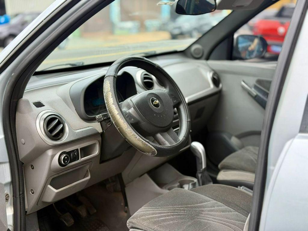 CHEVROLET Agile - Foto