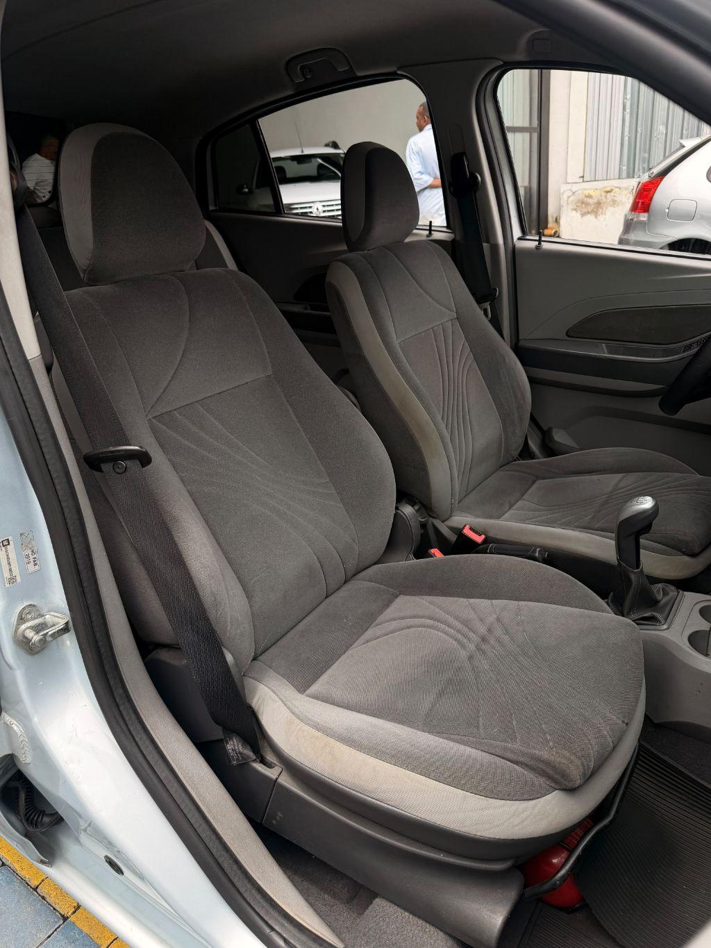 CHEVROLET Agile - Foto