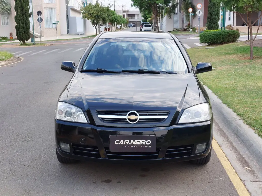 CHEVROLET Astra Hatch - Foto