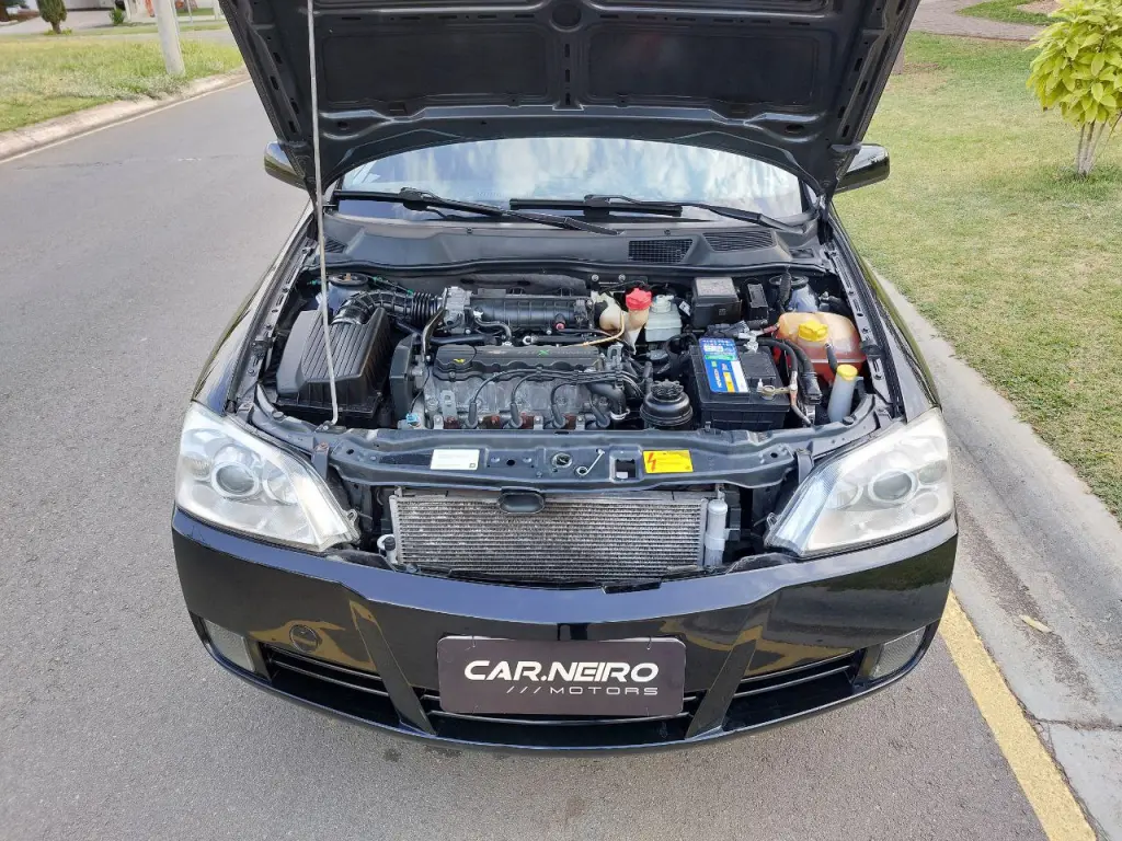 CHEVROLET Astra Hatch - Foto