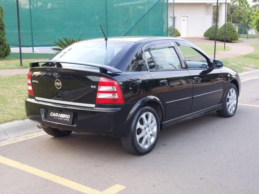 CHEVROLET Astra Hatch - Foto