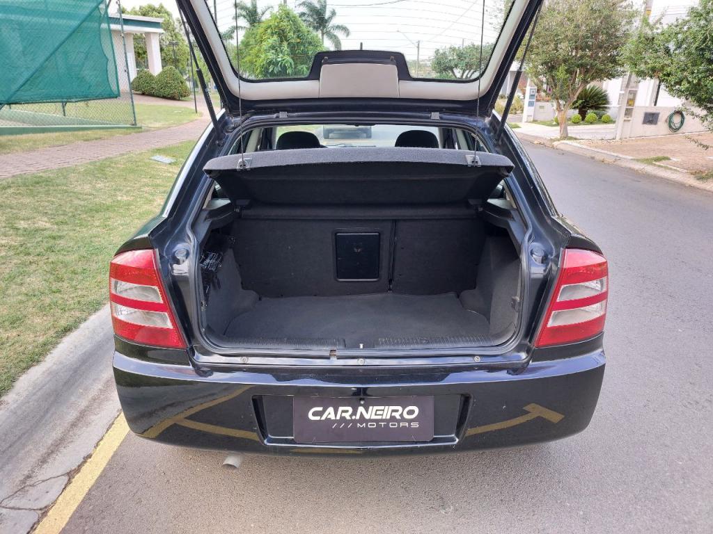 CHEVROLET Astra Hatch - Foto