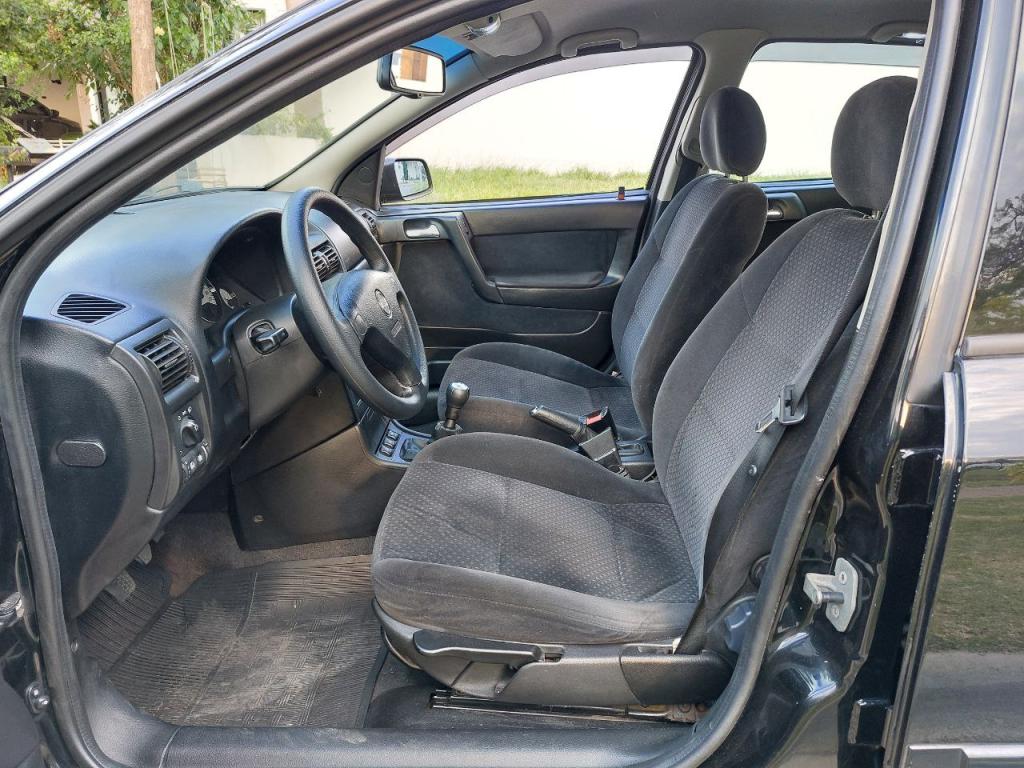 CHEVROLET Astra Hatch - Foto