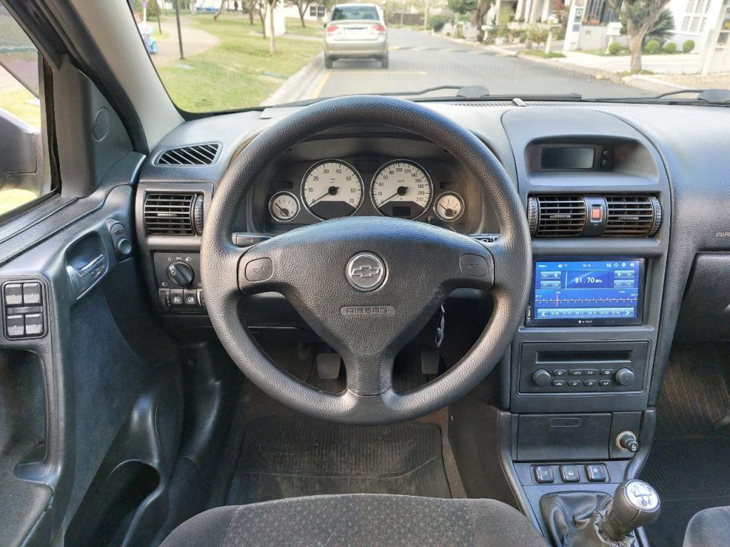 CHEVROLET Astra Hatch - Foto